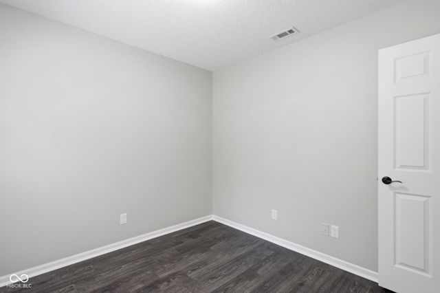 1748 Feather Reed Lane, Greenwood, IN 46143