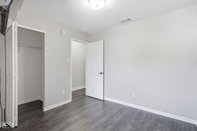 1748 Feather Reed Lane, Greenwood, IN 46143