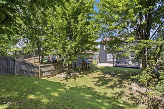 1748 Feather Reed Lane, Greenwood, IN 46143
