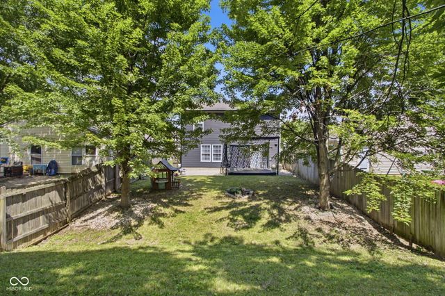 1748 Feather Reed Lane, Greenwood, IN 46143