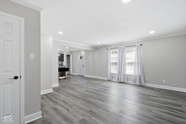 1748 Feather Reed Lane, Greenwood, IN 46143