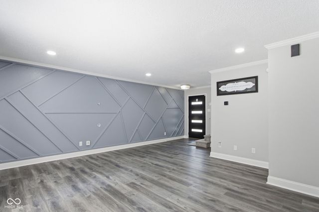 1748 Feather Reed Lane, Greenwood, IN 46143