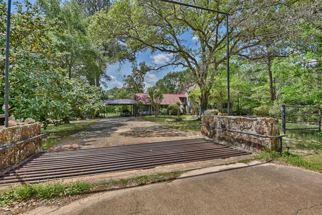 32023 Courtney Road, Waller, TX 77484