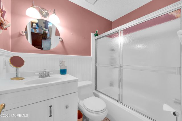 1005 Plimsoll Pt, Lanoka Harbor, NJ 08734