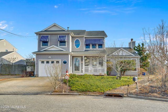 1005 Plimsoll Pt, Lanoka Harbor, NJ 08734