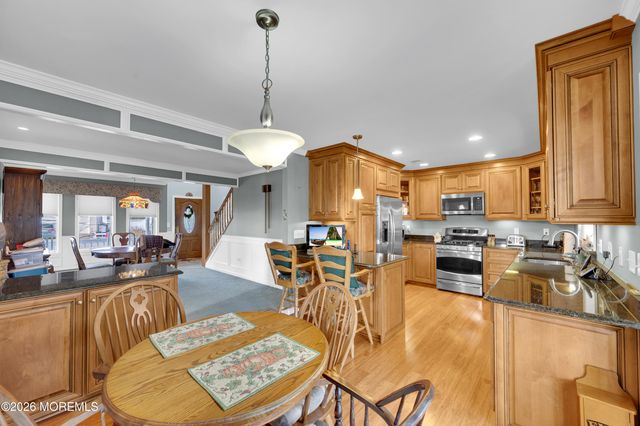 1005 Plimsoll Pt, Lanoka Harbor, NJ 08734