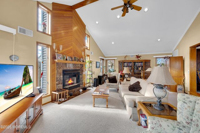 1005 Plimsoll Pt, Lanoka Harbor, NJ 08734