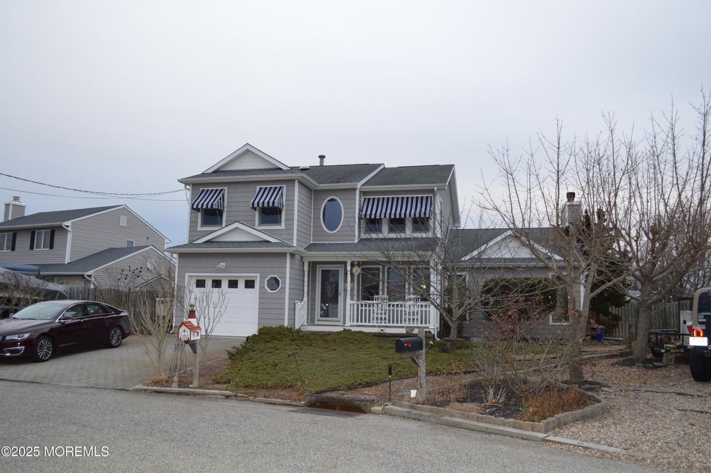 1005 Plimsoll Pt, Lanoka Harbor, NJ 08734