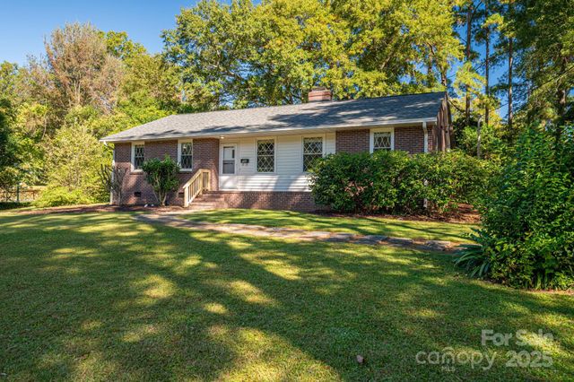 722 Hillcrest Avenue, Gastonia, NC 28052