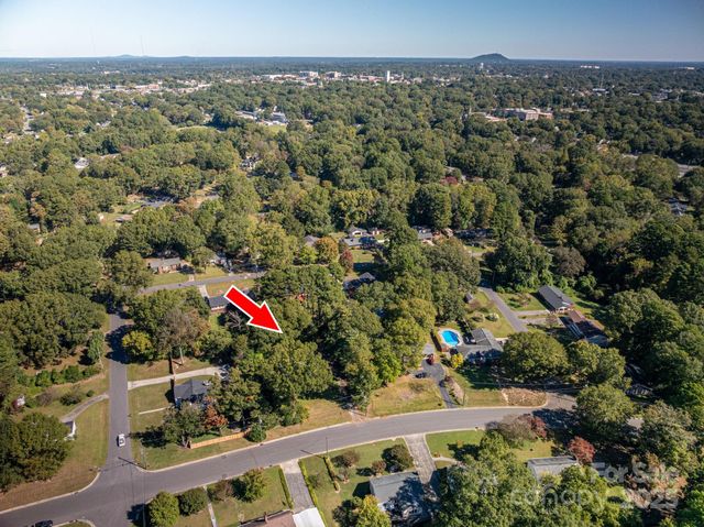 722 Hillcrest Avenue, Gastonia, NC 28052