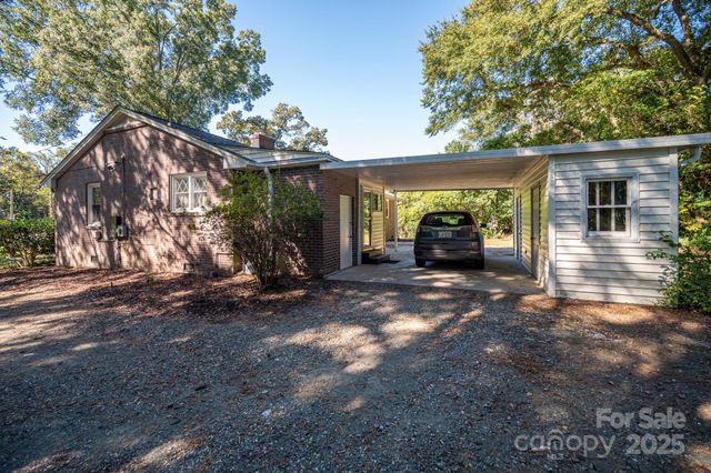 722 Hillcrest Avenue, Gastonia, NC 28052