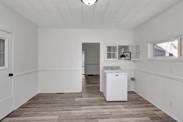 236 W SOUTH PARK AVENUE, Oshkosh, WI 54902