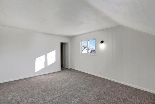 236 W SOUTH PARK AVENUE, Oshkosh, WI 54902