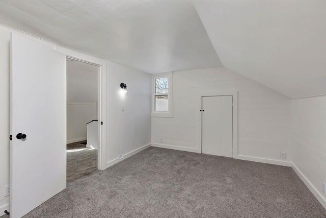 236 W SOUTH PARK AVENUE, Oshkosh, WI 54902