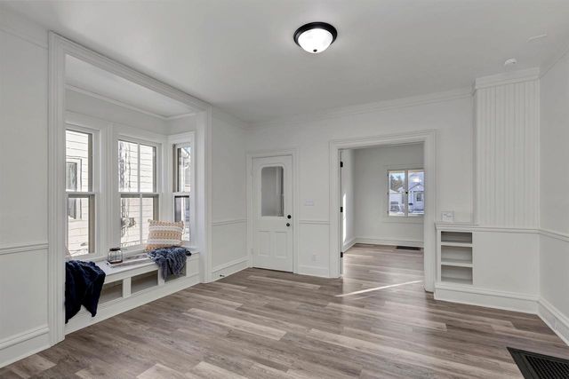 236 W SOUTH PARK AVENUE, Oshkosh, WI 54902