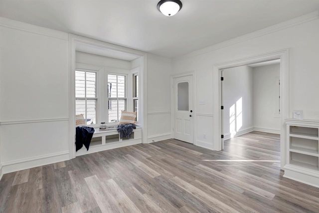 236 W SOUTH PARK AVENUE, Oshkosh, WI 54902