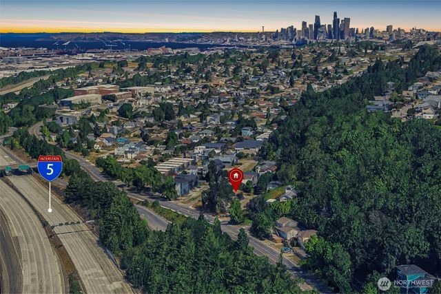 1924 S Graham Street, Seattle, WA 98108