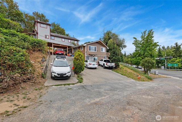 1924 S Graham Street, Seattle, WA 98108