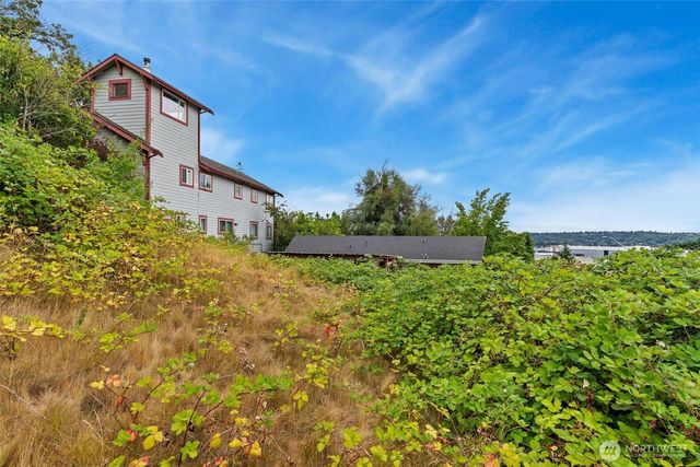 1924 S Graham Street, Seattle, WA 98108