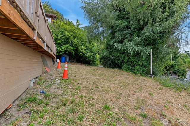 1924 S Graham Street, Seattle, WA 98108