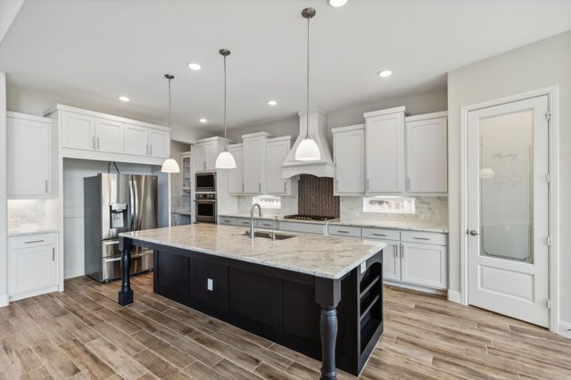 2409 Maidenhair Road, Frisco, TX 75033