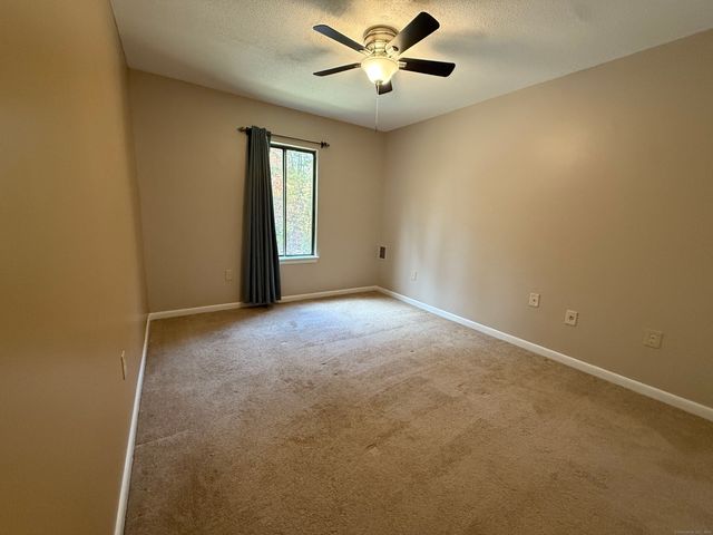 175 Mill Pond Road 215, Hamden, CT 06514