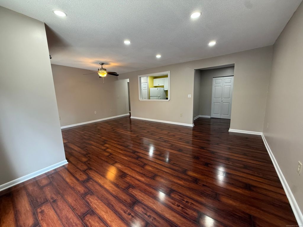 175 Mill Pond Road 215, Hamden, CT 06514