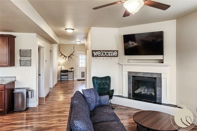 1526 Spring Gulch WAY, Billings, MT 59105