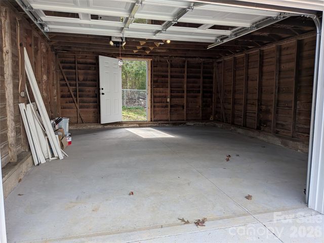 933 W Warren Street, Shelby, NC 28150