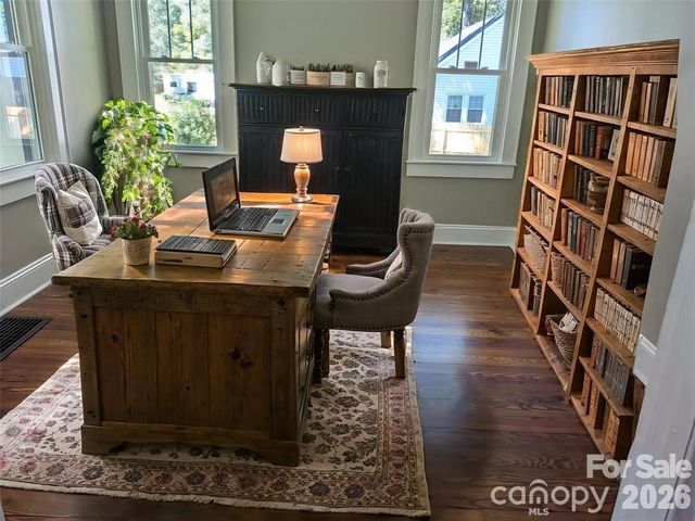 933 W Warren Street, Shelby, NC 28150