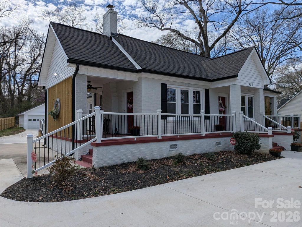 933 W Warren Street, Shelby, NC 28150