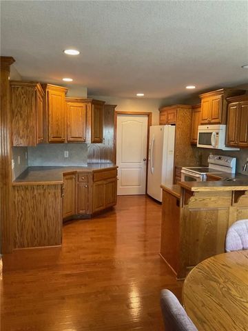 4432 NE 71st Terrace, Kansas City, MO 64119