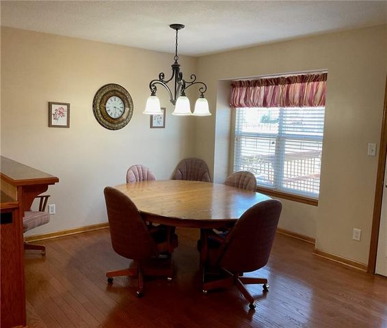4432 NE 71st Terrace, Kansas City, MO 64119
