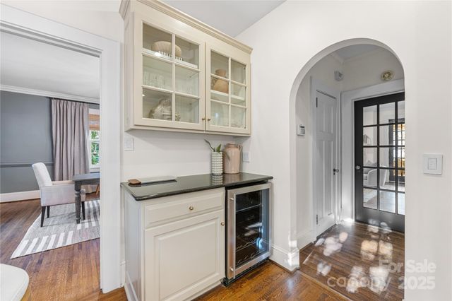2119 Dilworth Road E, Charlotte, NC 28203