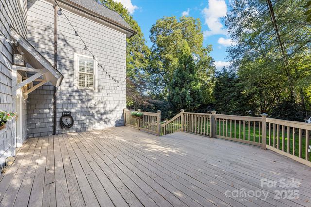2119 Dilworth Road E, Charlotte, NC 28203