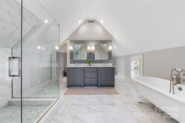 2119 Dilworth Road E, Charlotte, NC 28203