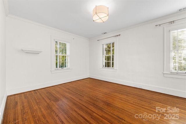 2119 Dilworth Road E, Charlotte, NC 28203