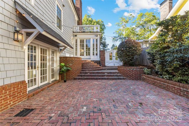 2119 Dilworth Road E, Charlotte, NC 28203