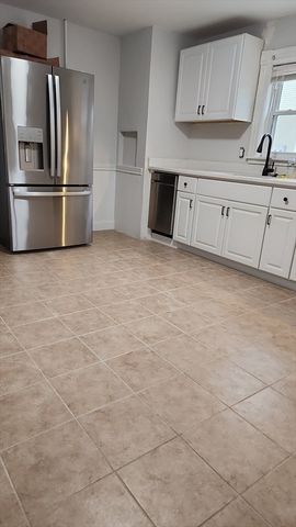 112 Woodstock 1, Somerville, MA 02144