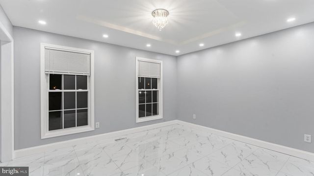 7 GREENWICH CT, Newark, DE 19702