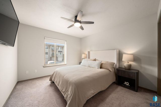 7705 S Townsley Ave Avenue 8, Sioux Falls, SD 57108