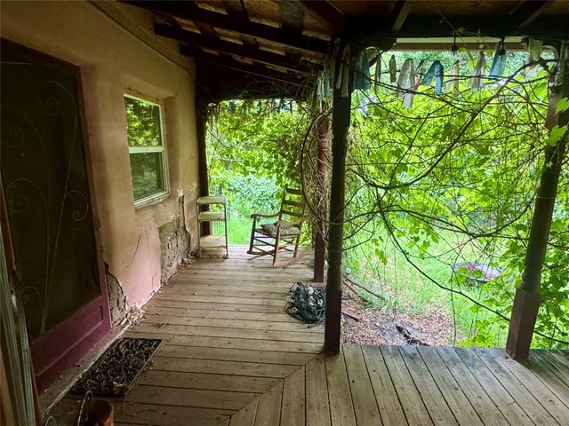 1350 County Road 41, Velarde, NM 87582