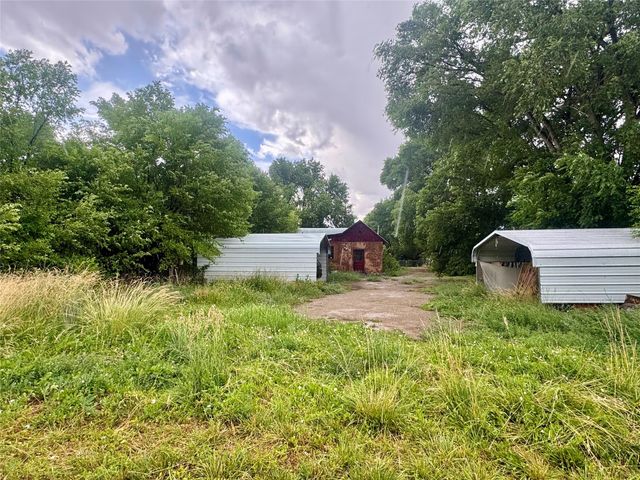 1350 County Road 41, Velarde, NM 87582