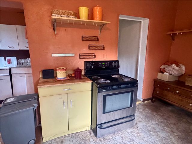 1350 County Road 41, Velarde, NM 87582