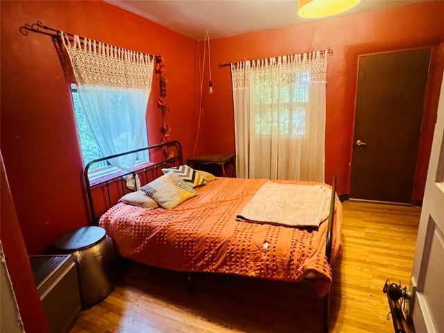 1350 County Road 41, Velarde, NM 87582