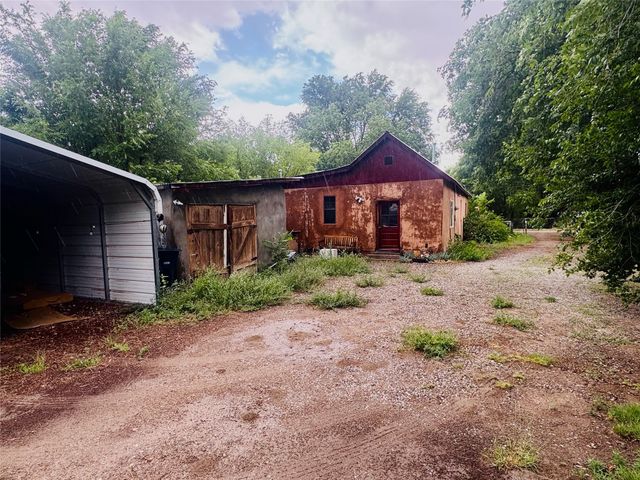 1350 County Road 41, Velarde, NM 87582