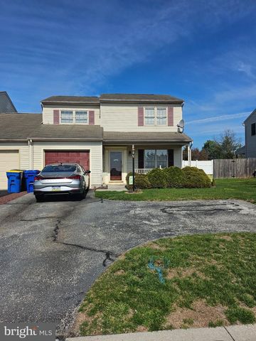 3054 SOLAR DR, Dover, PA 17315