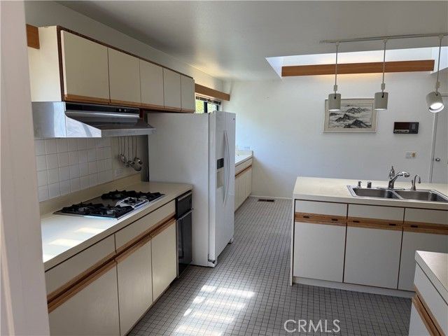 31 Hathway Avenue, San Luis Obispo, CA 93405