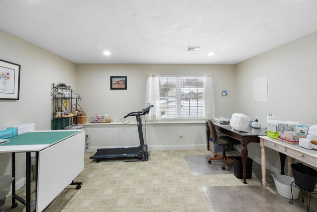 28 Linden Drive, Hampstead, NH 03826