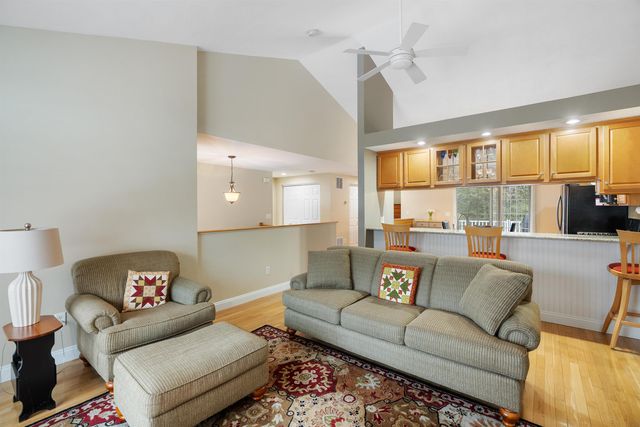 28 Linden Drive, Hampstead, NH 03826